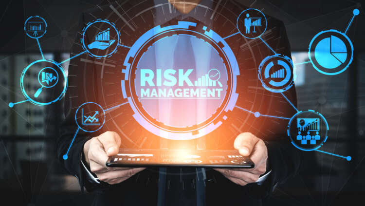 Derivatives in Finance: Pricing, Hedging & Risk Management